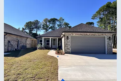 305 Howard Street, Niceville, FL 32578 - Photo 2