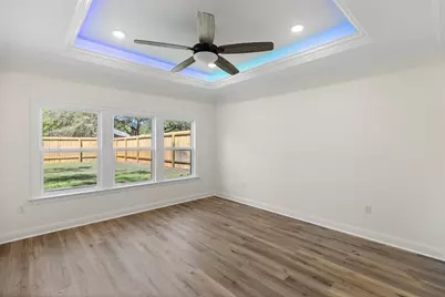 305 Howard Street, Niceville, FL 32578 - Photo 10