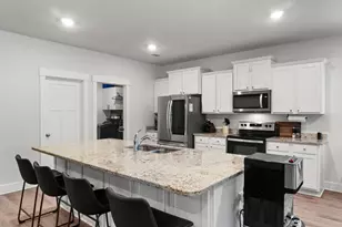 504 Mary Lou Way, Crestview, FL 32539 - Photo 10
