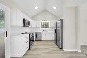 2625 Windsor Ln, Fort Walton Beach, FL 32547 - Photo 10