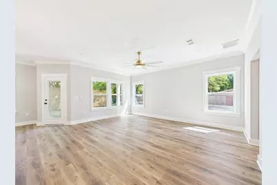 805 S Cedar Avenue, Niceville, FL 32578 - Photo 16