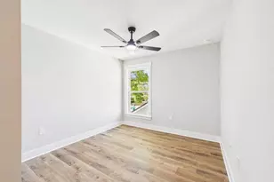 805 S Cedar Ave, Niceville, FL 32578 - Photo 22