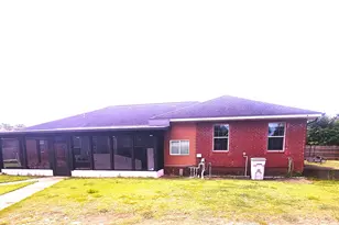 9202 E River Dr, Navarre, FL 32566 - Photo 2