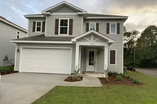 1938 Bluewater Blvd, Niceville, FL 32578 - Photo 1