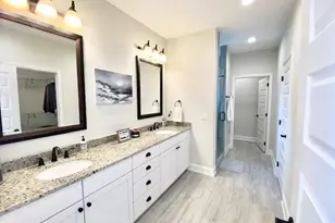 1938 Bluewater Blvd, Niceville, FL 32578 - Photo 28