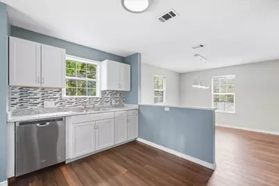 3894 Sunnyside Avenue, Laurel Hill, FL 32567 - Photo 6