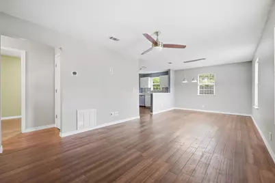 3894 Sunnyside Avenue, Laurel Hill, FL 32567 - Photo 12