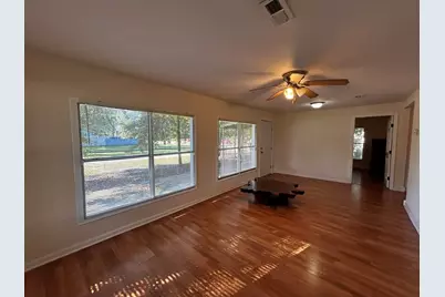 1063 S Wilson Street, Crestview, FL 32536 - Photo 10