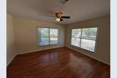 1063 S Wilson Street, Crestview, FL 32536 - Photo 4