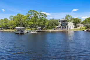 1027 Christy Dr, Niceville, FL 32578 - Photo 6