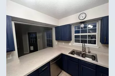 359 NW Canterbury Circle, Fort Walton Beach, FL 32548 - Photo 4