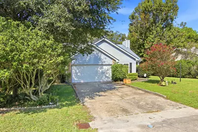 2129 Bellmeade Circle, Navarre, FL 32566 - Photo 2