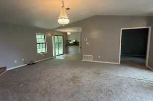 5748 Princeton Dr, Pensacola, FL 32526 - Photo 8