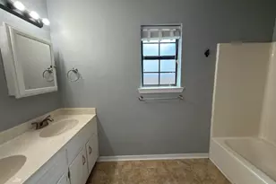 5748 Princeton Dr, Pensacola, FL 32526 - Photo 12