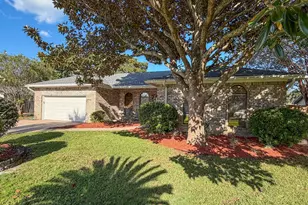 322 Cypress St, Destin, FL 32541 - Photo 1