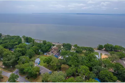237 Mimosa Drive, Freeport, FL 32439 - Photo 4