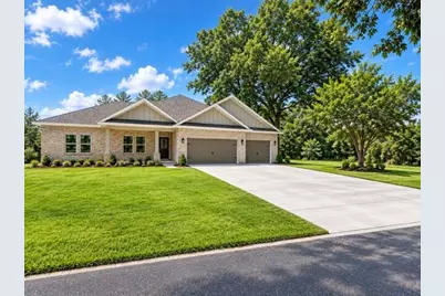 427 Ed Street, Fort Walton Beach, FL 32547 - Photo 1