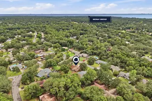 644 Caribbean Way, Niceville, FL 32578 - Photo 4