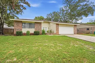 644 Caribbean Way, Niceville, FL 32578 - Photo 10