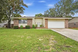 644 Caribbean Way, Niceville, FL 32578 - Photo 1