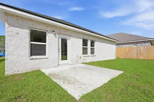 80 Spooner St, Defuniak Springs, FL 32433 - Photo 36