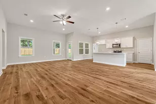 6126 Mildreds Wy, Crestview, FL 32539 - Photo 4