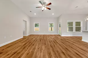 6126 Mildreds Wy, Crestview, FL 32539 - Photo 8