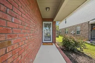 3878 Weatherstone Cir, Pensacola, FL 32507 - Photo 6