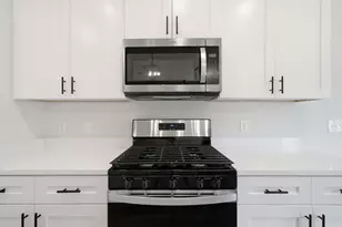 3042 Crittenden Dr, Navarre, FL 32566 - Photo 18