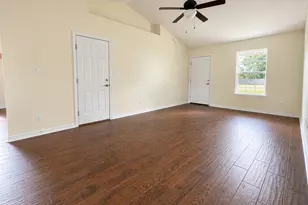 8915 Longmont Way, Milton, FL 32583 - Photo 6