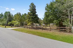 5322 Clint Mason Rd, Crestview, FL 32539 - Photo 1