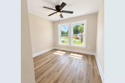 878 E Walnut Avenue, Crestview, FL 32539 - Photo 12