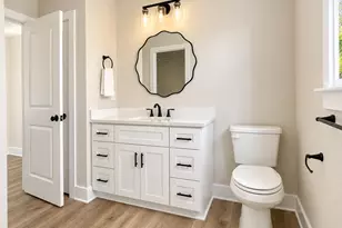 878 E Walnut Ave, Crestview, FL 32539 - Photo 10