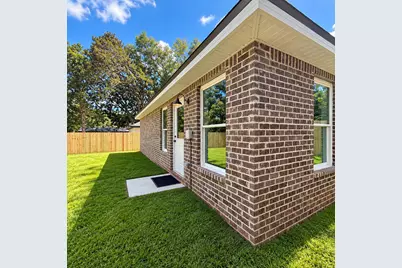 878 E Walnut Avenue, Crestview, FL 32539 - Photo 6