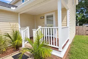 507 Matthew St, Niceville, FL 32578 - Photo 2