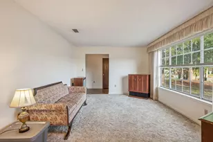 305 17th St, Niceville, FL 32578 - Photo 6