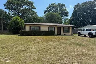 423 NE Woodrow St, Fort Walton Beach, FL 32547 - Photo 24