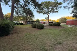 423 NE Woodrow St, Fort Walton Beach, FL 32547 - Photo 22