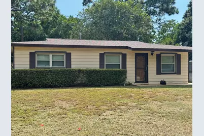 423 NE Woodrow Street, Fort Walton Beach, FL 32547 - Photo 2