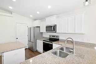 6273 Redberry Dr, Gulf Breeze, FL 32563 - Photo 10