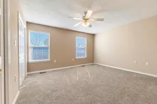 953 Scenic Oak Ln, Fort Walton Beach, FL 32547 - Photo 8