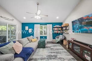 39 9th St, Shalimar, FL 32579 - Photo 16