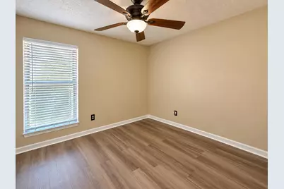 3022 Blue Pine Lane, Niceville, FL 32578 - Photo 18