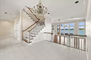259 NW Sleepy Oaks Ln, Fort Walton Beach, FL 32548 - Photo 2