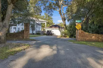 259 NW Sleepy Oaks Lane, Fort Walton Beach, FL 32548 - Photo 56