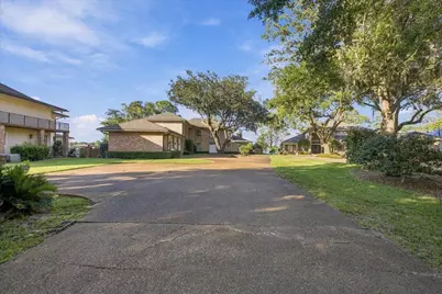 259 NW Sleepy Oaks Lane, Fort Walton Beach, FL 32548 - Photo 54