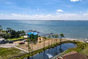 2035 Palmetto Lake Dr, Navarre, FL 32566 - Photo 1