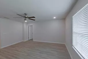 309 Monarch Ln, Pensacola, FL 32503 - Photo 6
