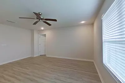 401 Monarch Lane, Pensacola, FL 32503 - Photo 12