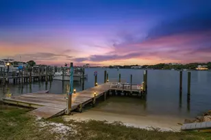 334 Bluefish Dr, Fort Walton Beach, FL 32548 - Photo 1
